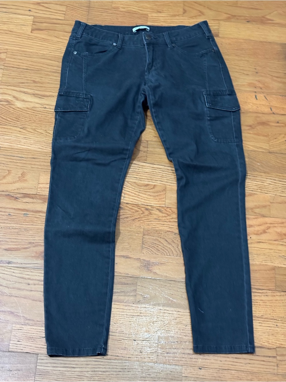 cAbi Jeans woMen's Black Cargo Pants - Slim Utility Style soft material size 8